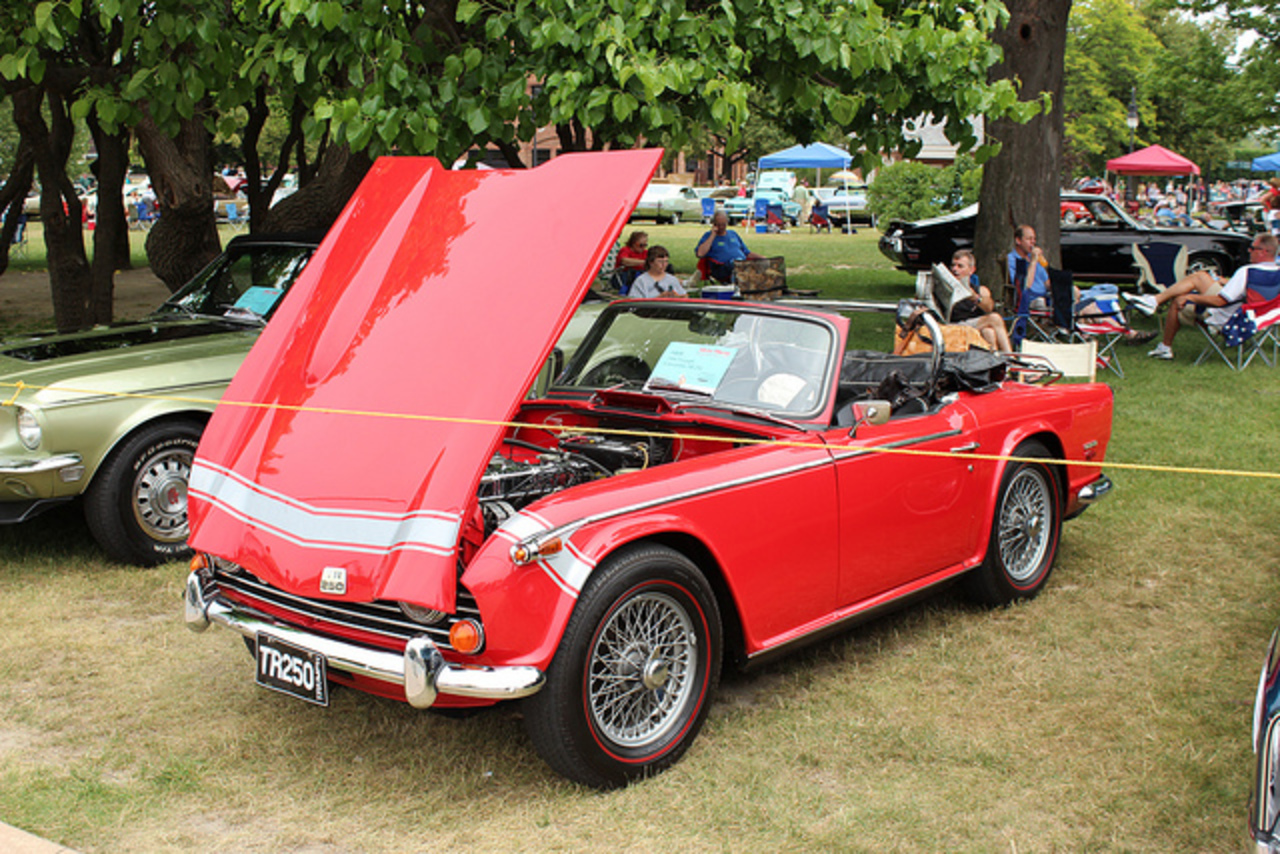 1968 Triumph TR250 convertible | Flickr - Photo Sharing!