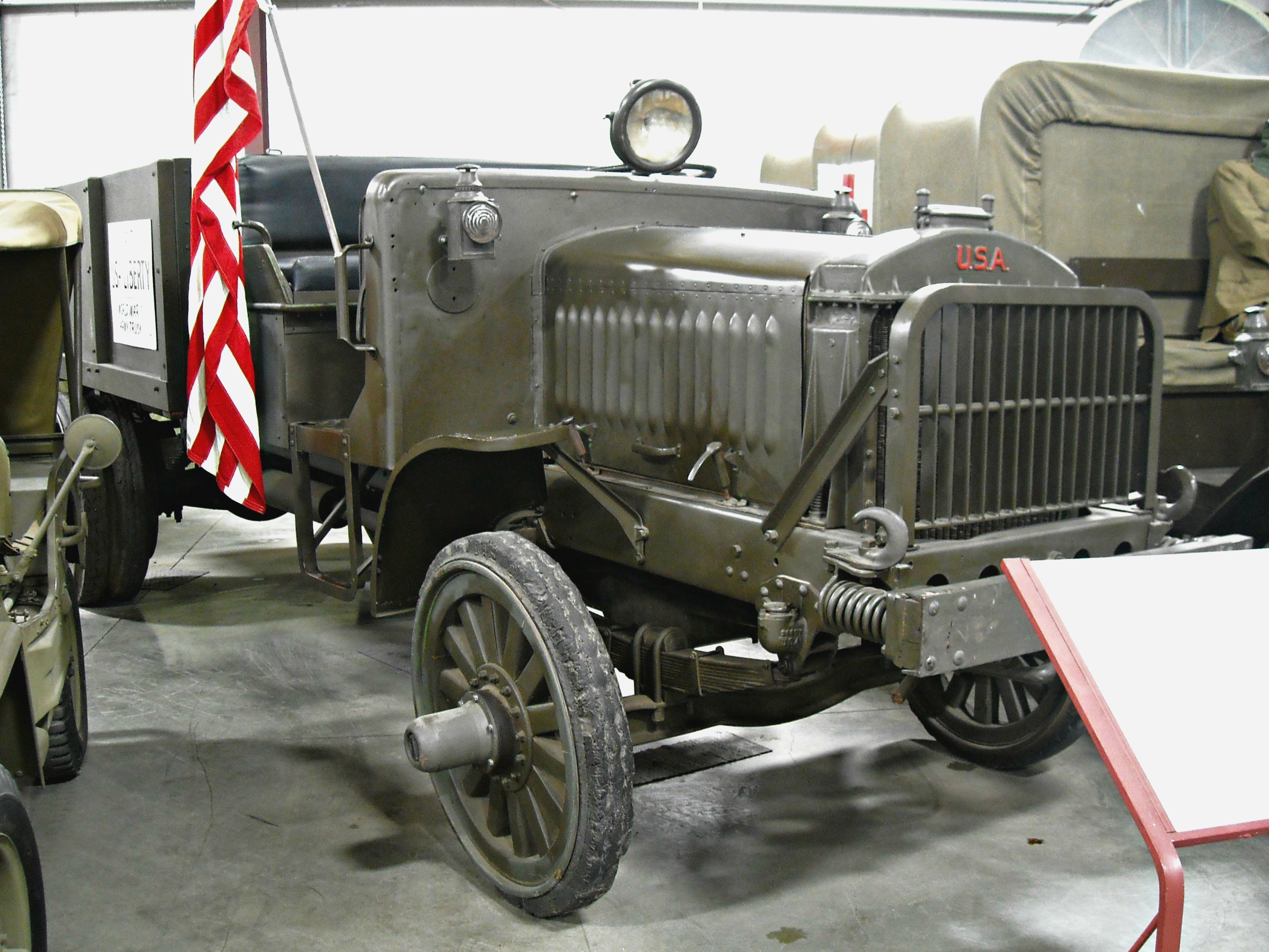 TopWorldAuto >> Photos Of USA Liberty Standard Type B Flatbed - Photo ...