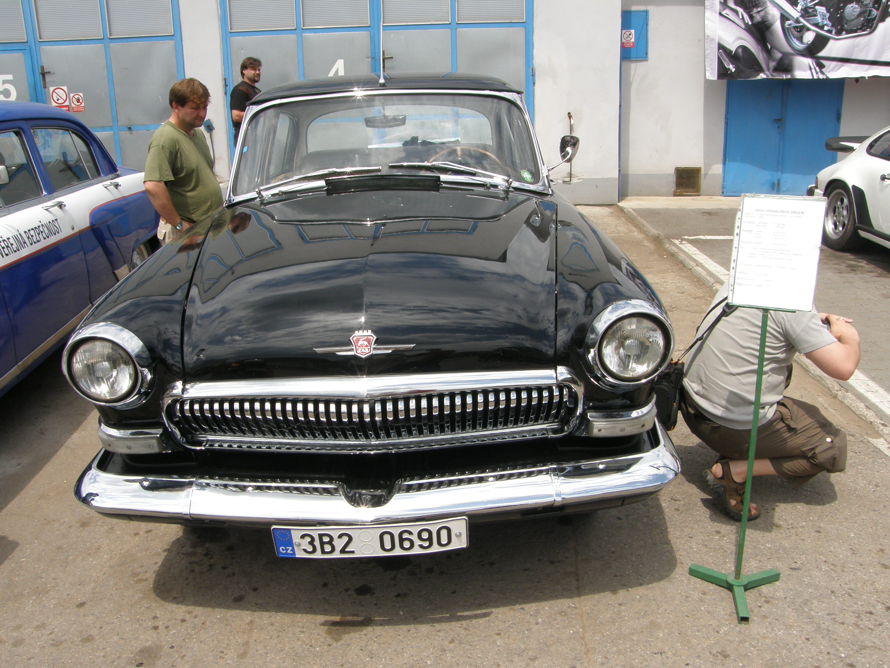 File:Volga GAZ 21 M.JPG - Wikimedia Commons
