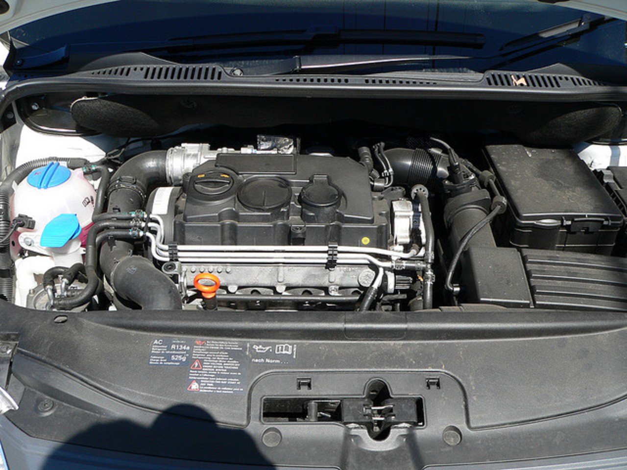 VW Caddy TDI Engine Bay | Flickr - Photo Sharing!