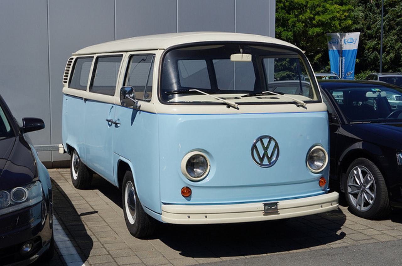 Volkswagen T2 Bus | Flickr - Photo Sharing!