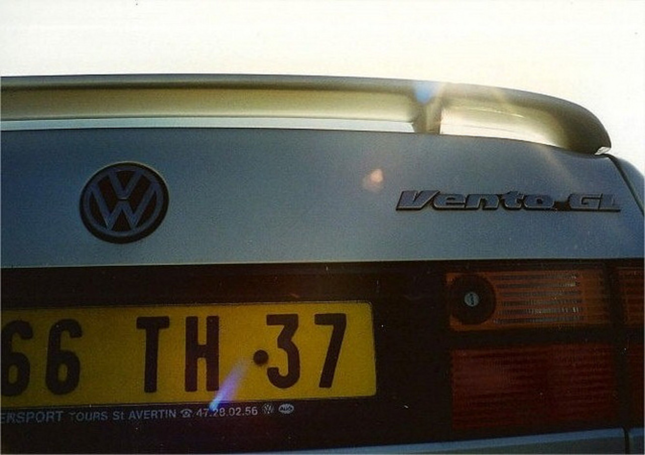 Volkswagen Vento GL de 1992 9166 TH 37 - dÃ©cembre 1995 (JouÃ©-lÃ¨s ...