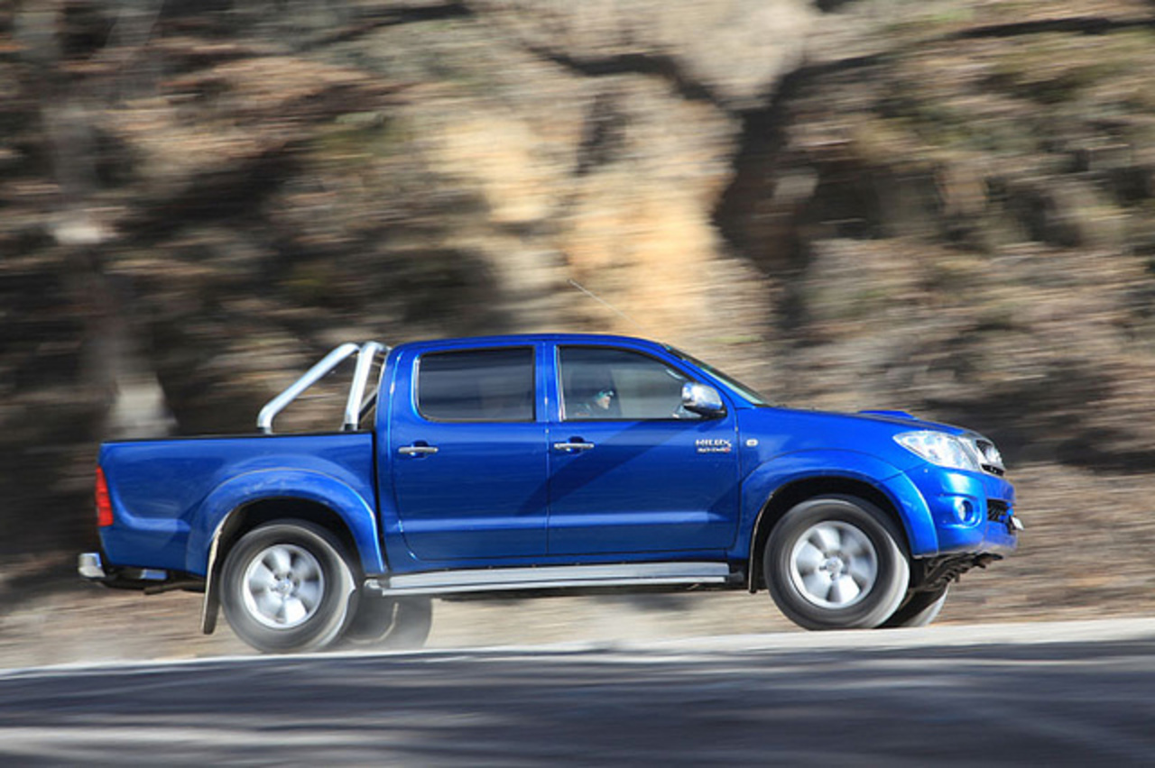 Toyota HiLux Vs Volkswagen Amarok Comparison Test | Flickr - Photo ...