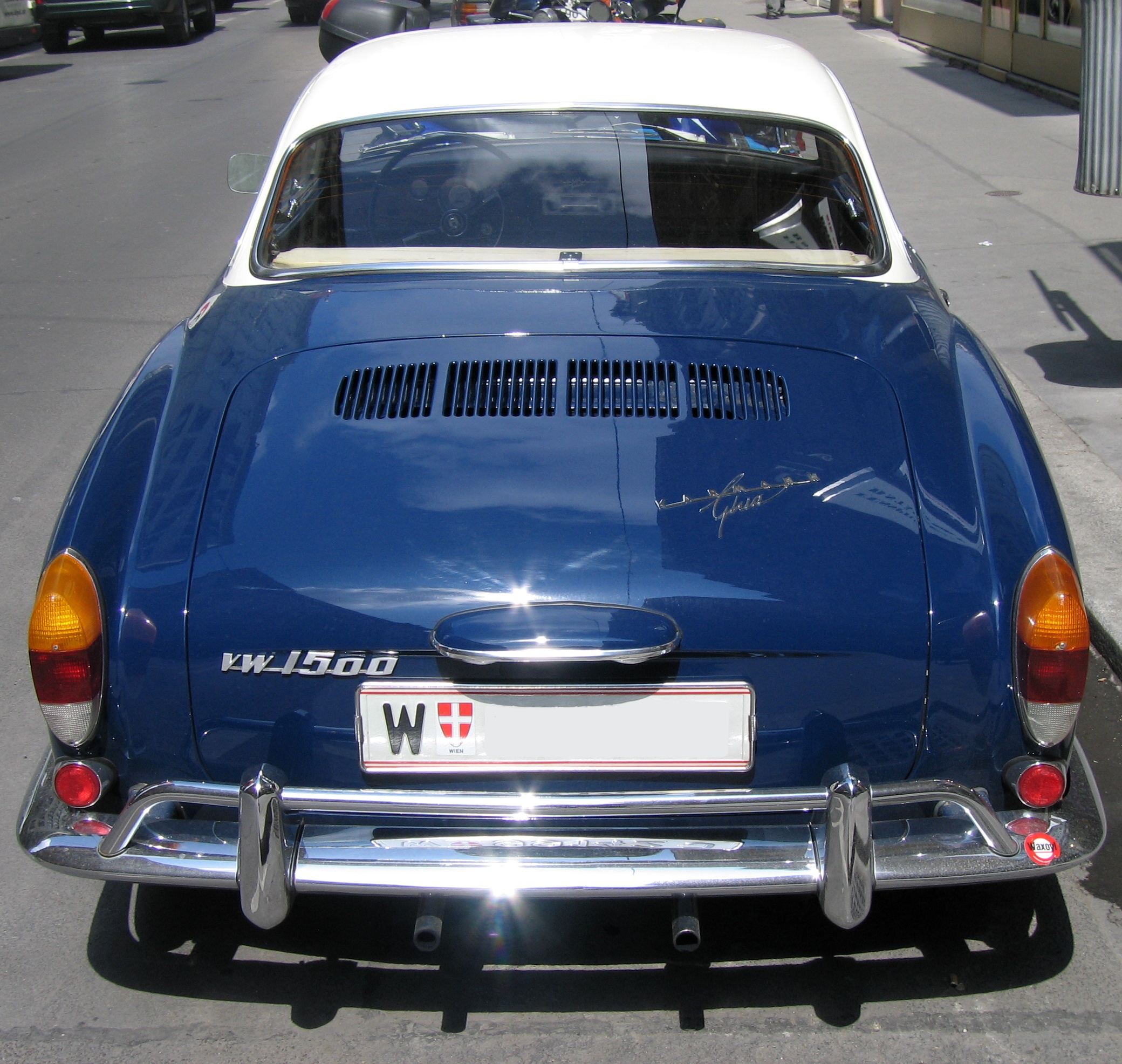 File:Volkswagen 1500 in Vienna 2.jpg - Wikimedia Commons