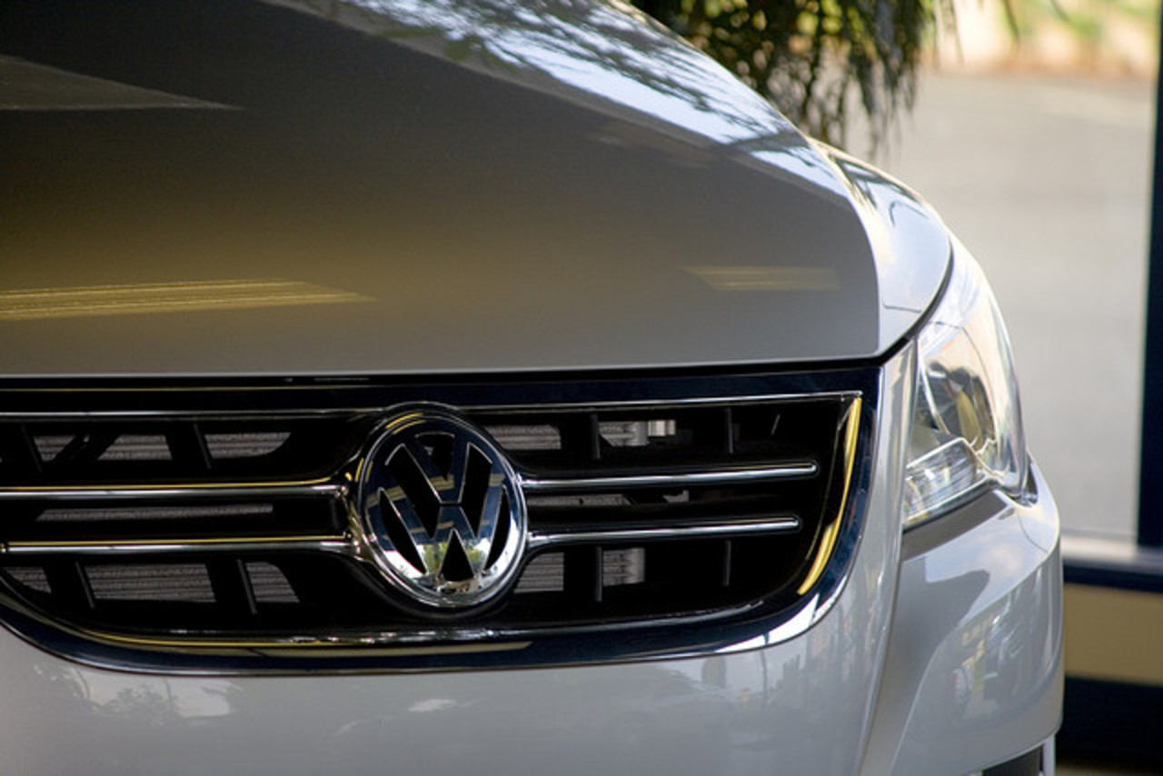 2009 Volkswagen Routan SE - Mercury Silver | Flickr - Photo Sharing!