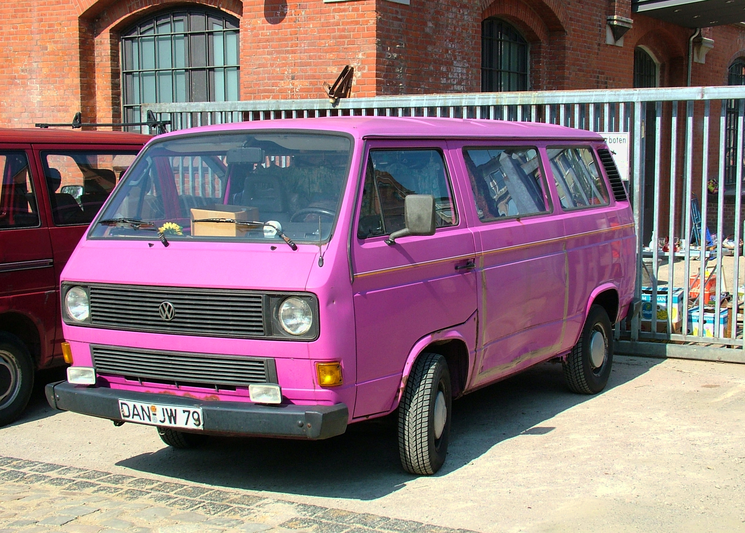 dscf13488 - volkswagen bus pink | Flickr - Photo Sharing!