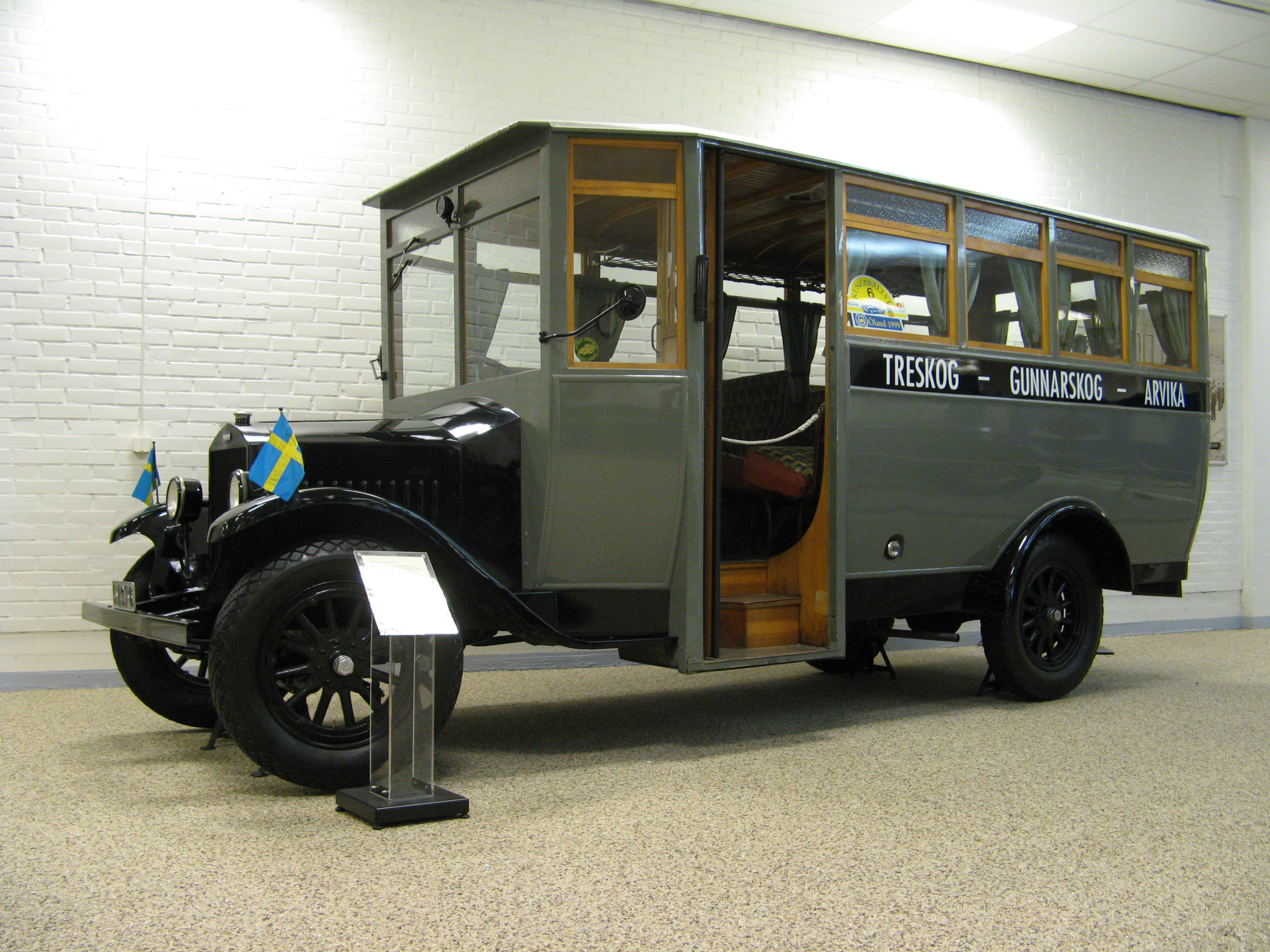 File:Volvo LV45 bus (1928).JPG - Wikimedia Commons