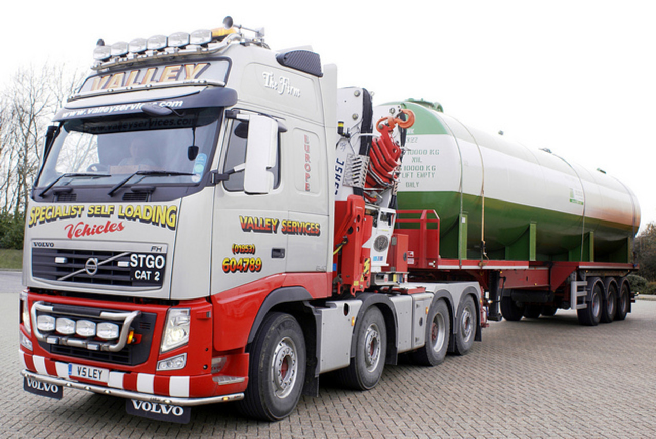 Flickr: The Four Axle and more Tractor Units Pool