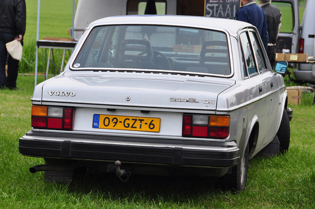Oldtimershow Hoornsterzwaag â€“ 1980 Volvo 244 GL D6 | Flickr ...