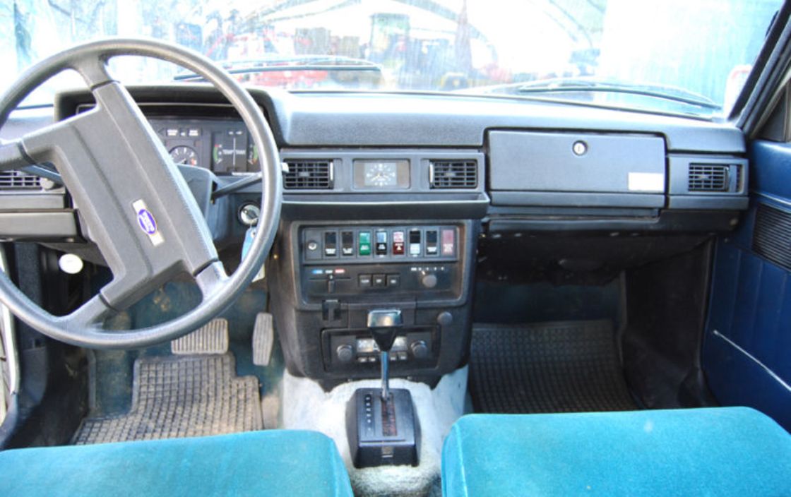 Volvo 264 GL 1977 anniversary edition, sold to dealers only 7 ...
