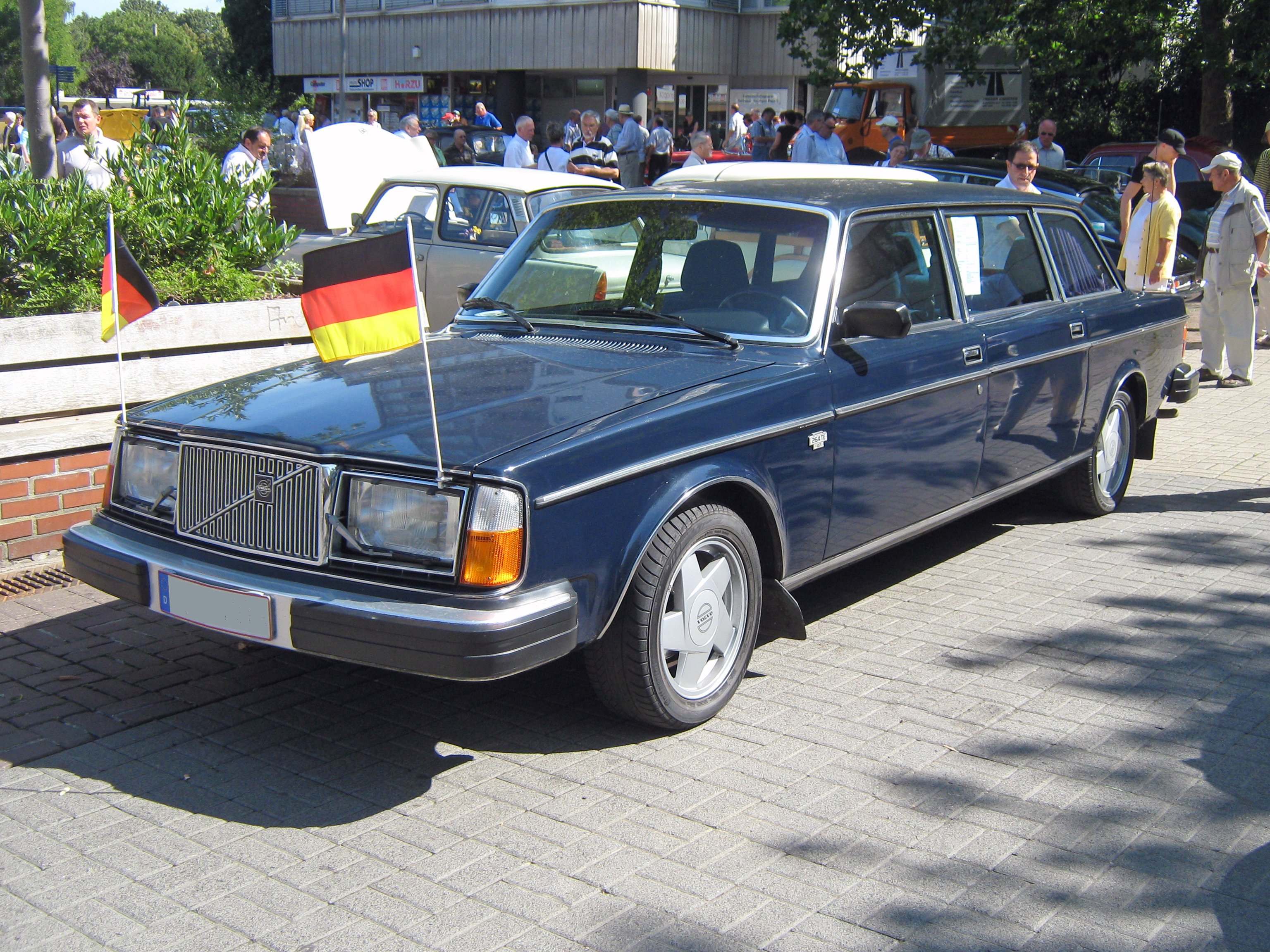 File:1980 Volvo 264 TE Front.JPG - Wikimedia Commons
