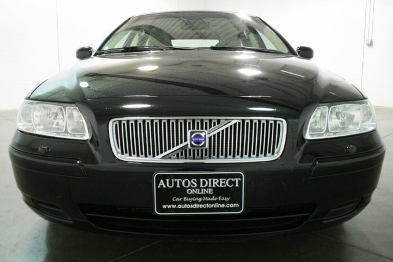 Volvo V70 ASR: Photo gallery, complete information about model ...