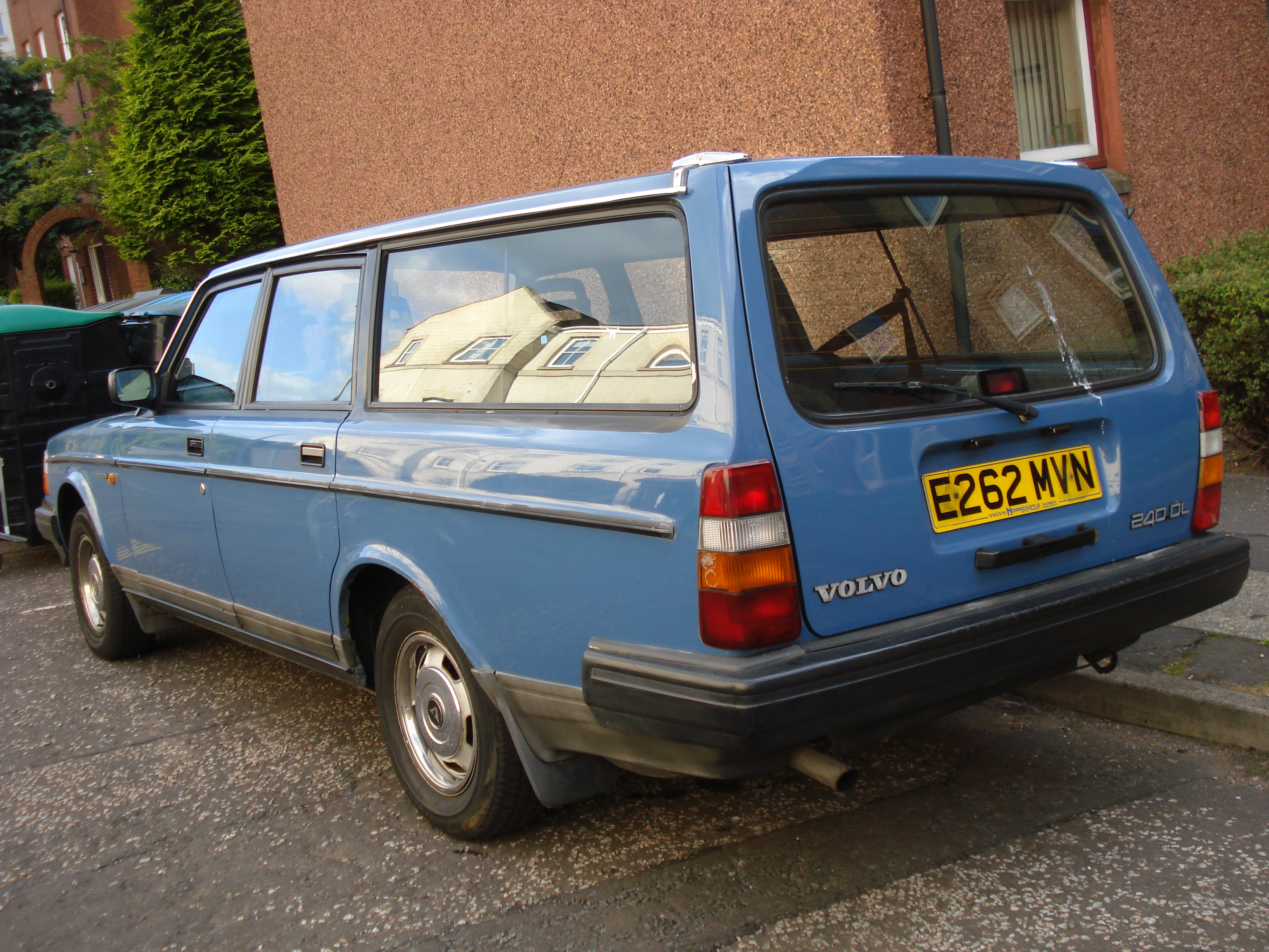 1988 Volvo 240 DL Estate | Flickr - Photo Sharing!