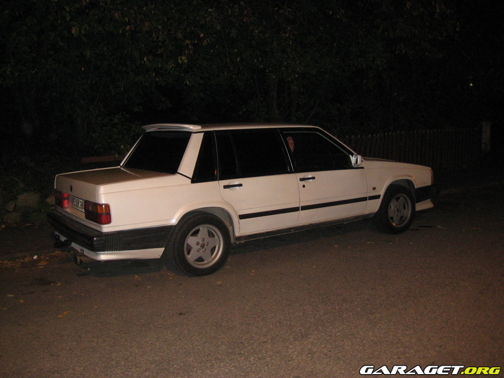 Volvo 744-882 (1987) | Garaget