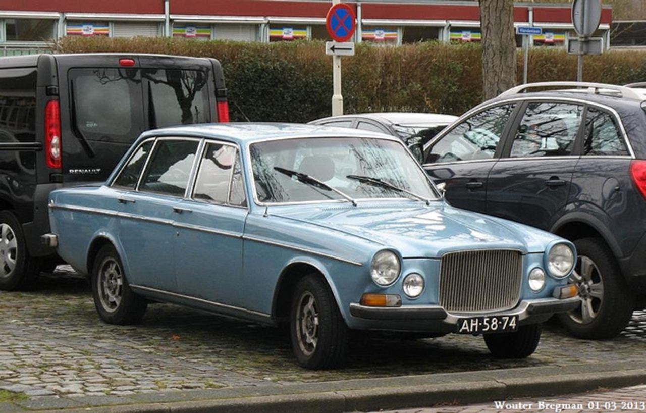 Flickr: The Volvo 164 Pool