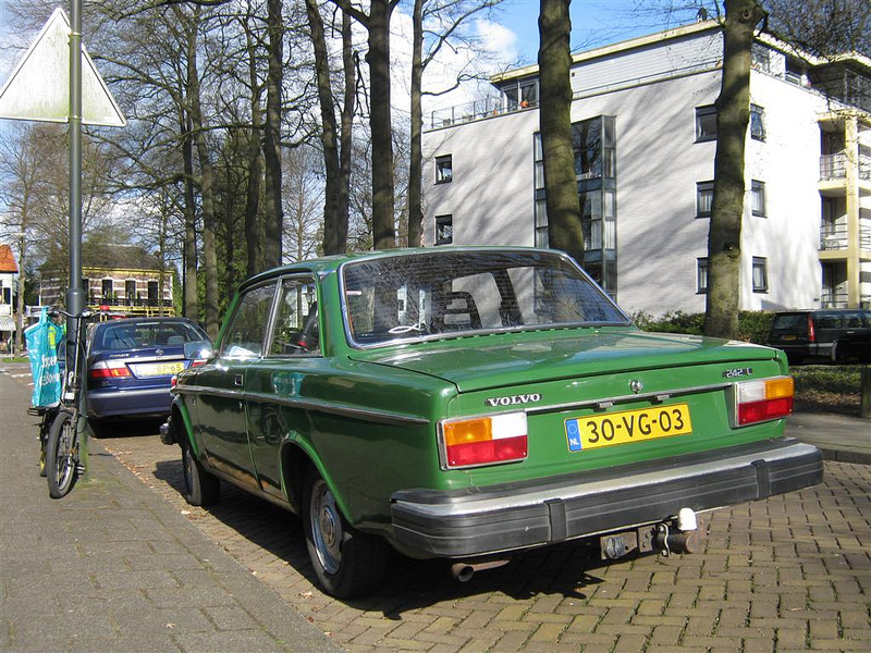 30-VG-03 Volvo 242L Apeldoorn | Flickr - Photo Sharing!
