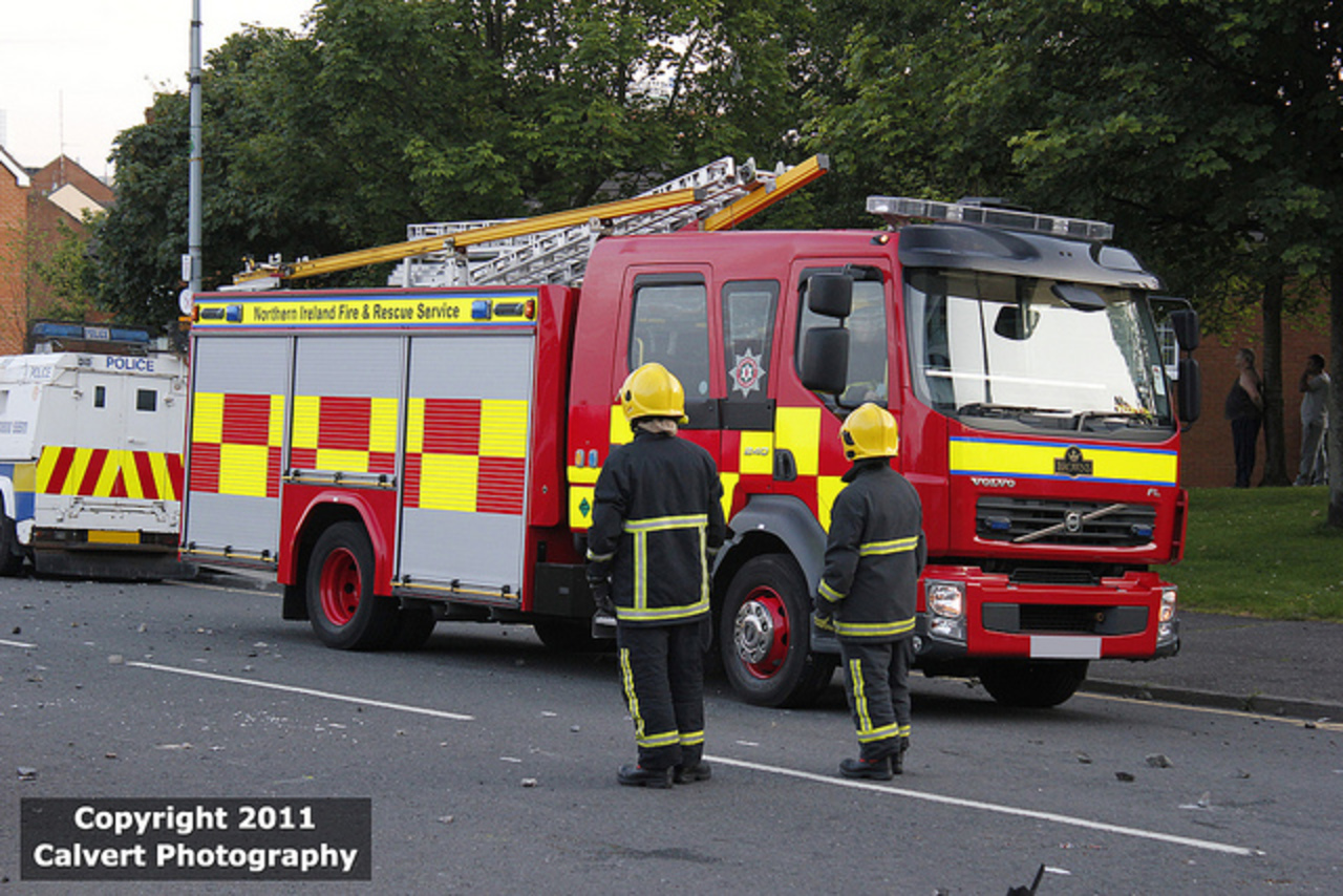 NIFRS / Volvo FL 240 / Fire Engine / Belfast Riots, July 2011 ...