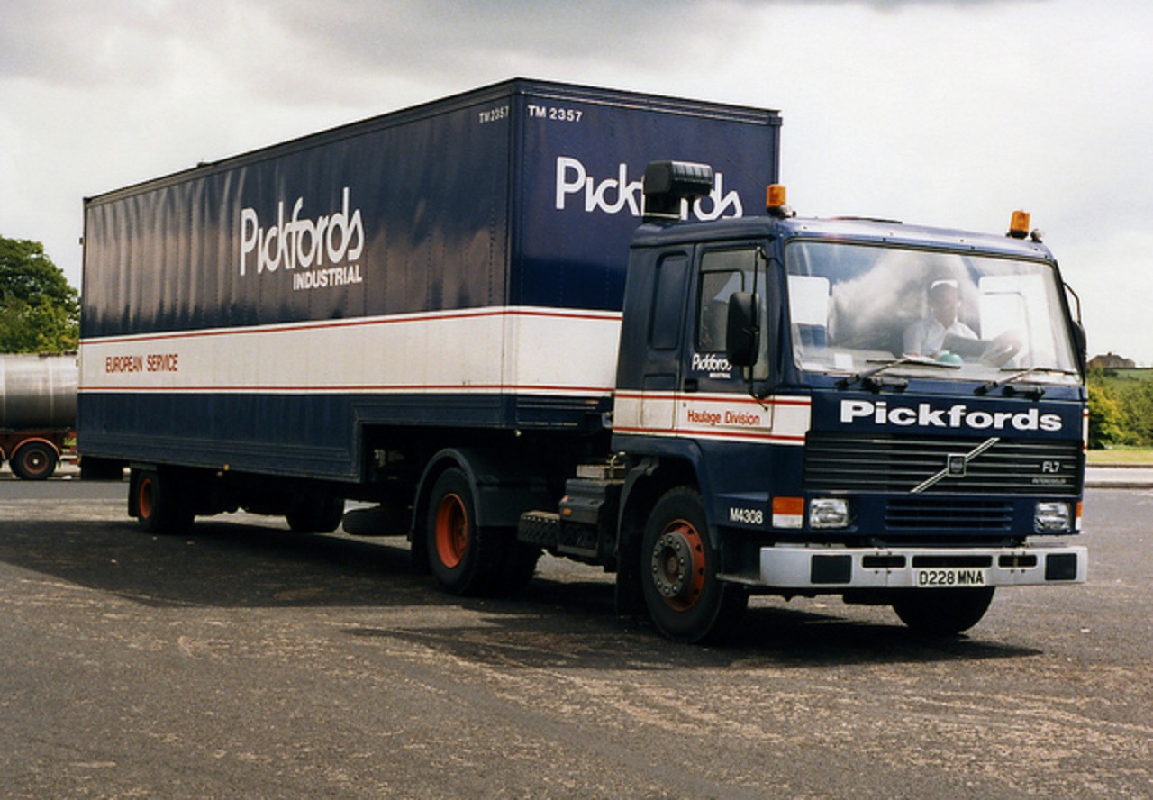 Flickr: The Pantechnicons, removal vans, lutons and furniture ...