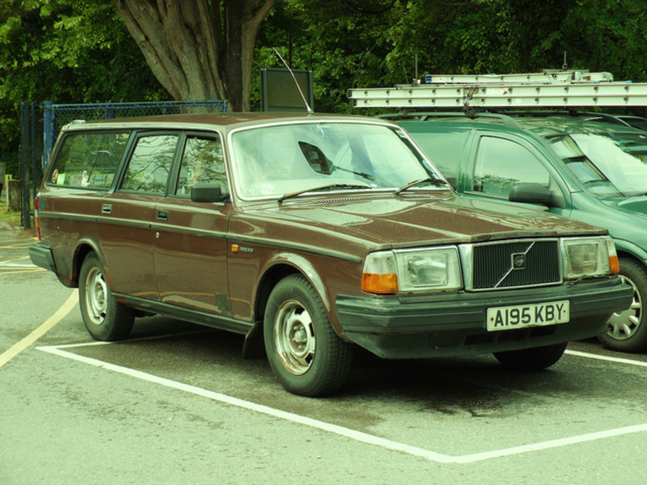 1984 Volvo 240 DL Estate. | Flickr - Photo Sharing!