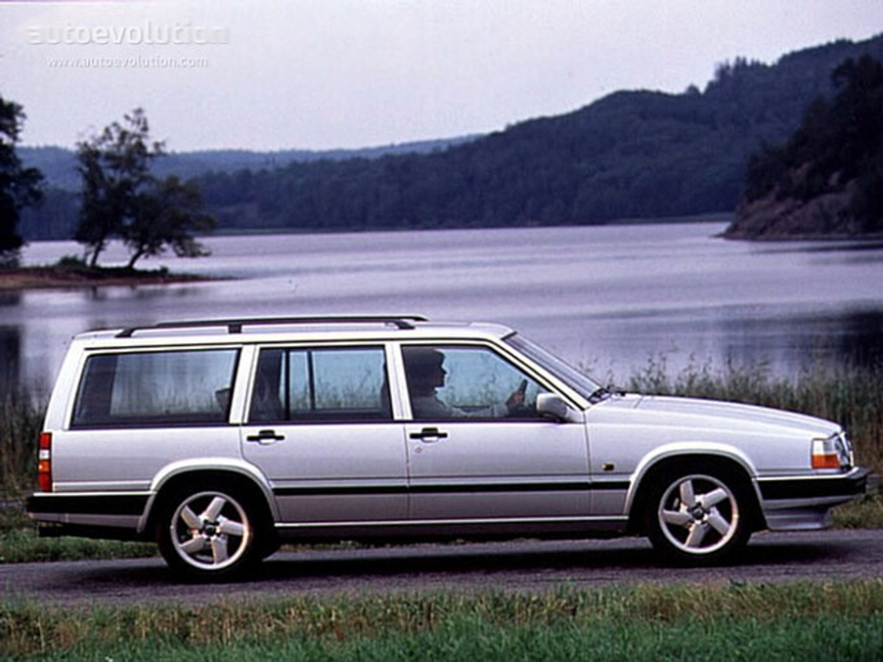 Volvo 945 - reference picture | Flickr - Photo Sharing!