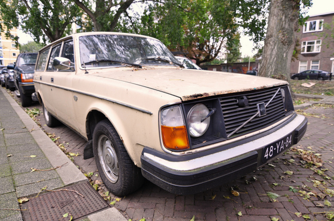 1976 Volvo 245 DL | Flickr - Photo Sharing!