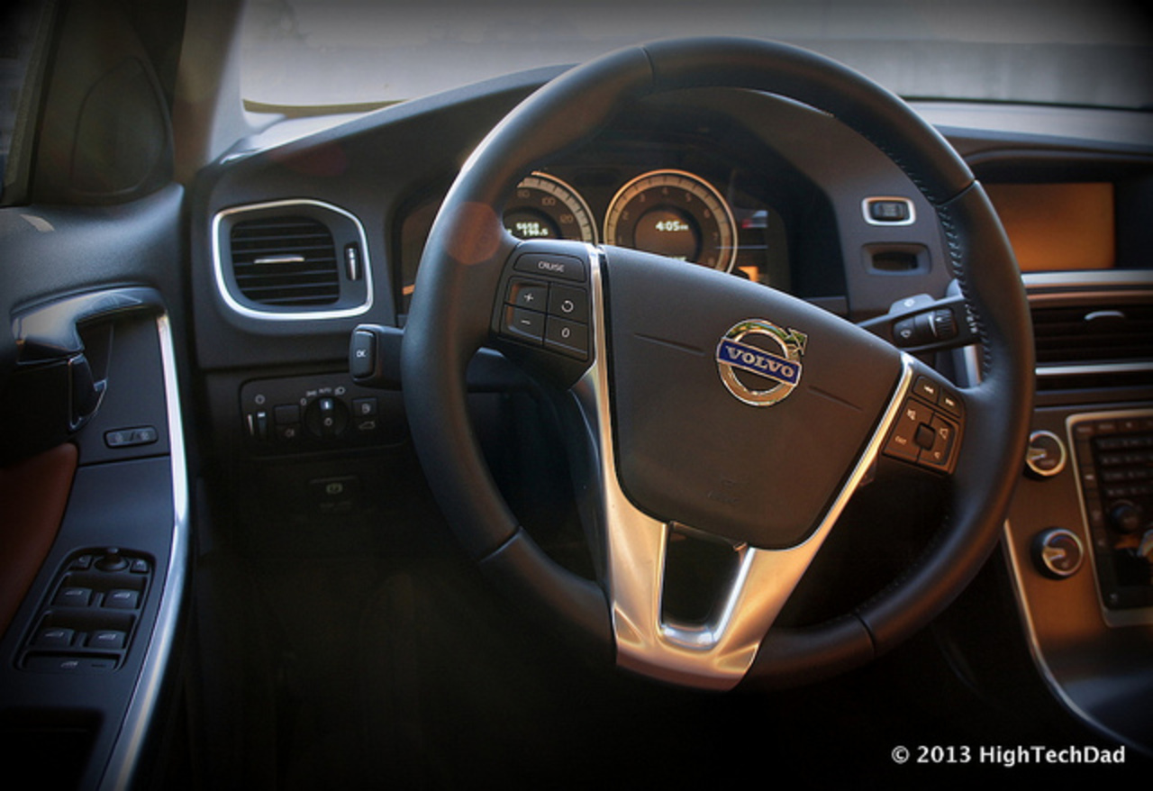 Steering Wheel - 2013 Volvo S60 T5 AWD | Flickr - Photo Sharing!