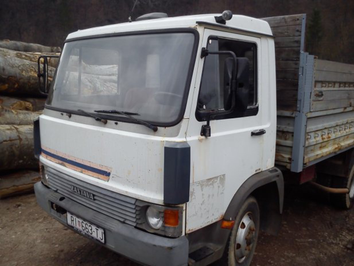 Pin Zastava Turbo Zeta Licenced By Iveco Articles Features Gallery ...