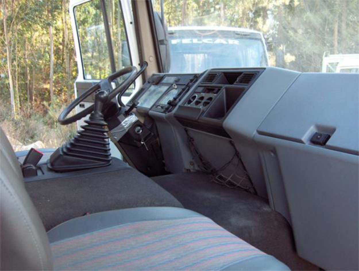 Volvo FL6 14 - huge collection of cars, auto news and reviews, car vitals,