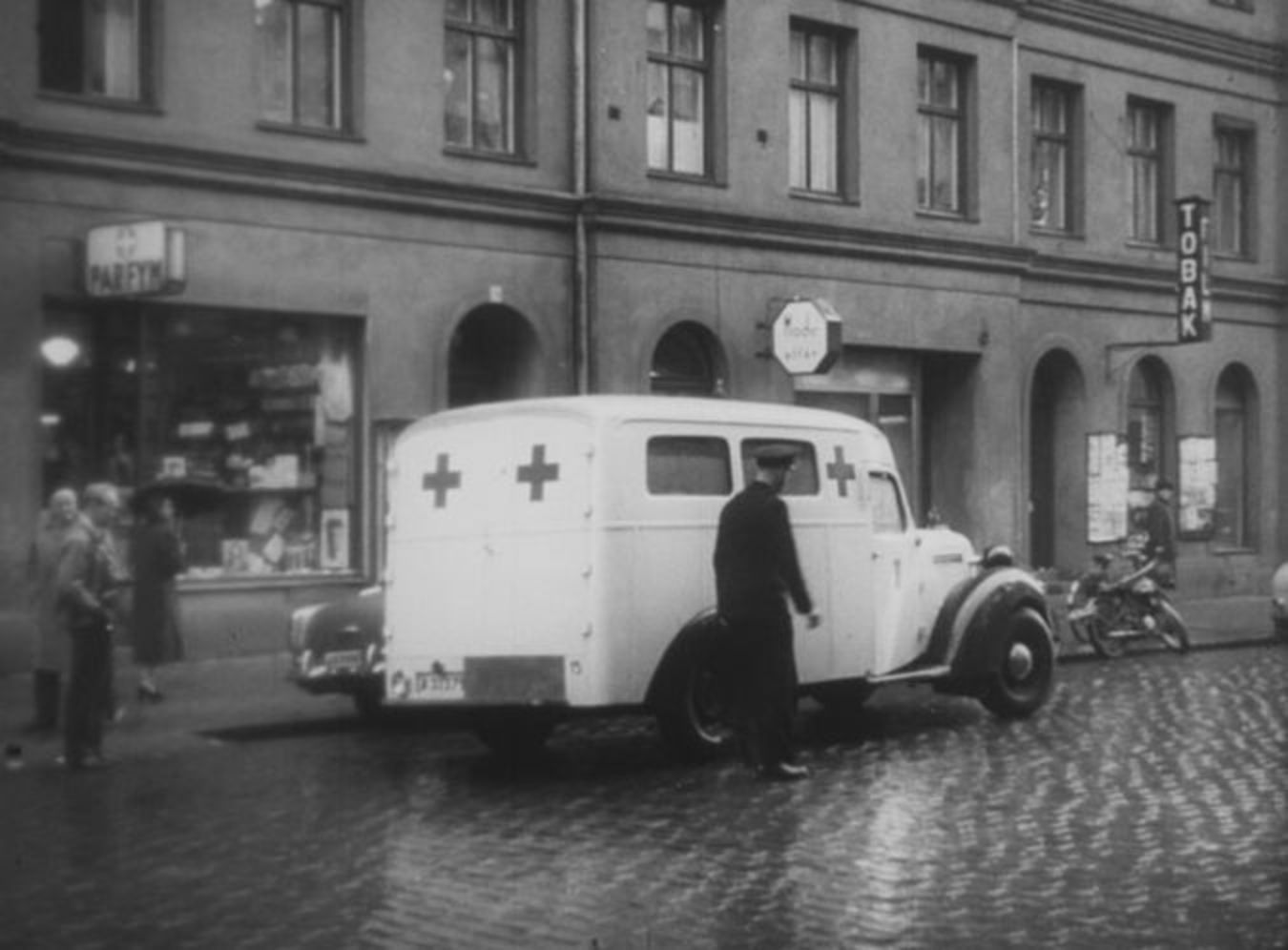 1939 Volvo PV 801 Ambulans