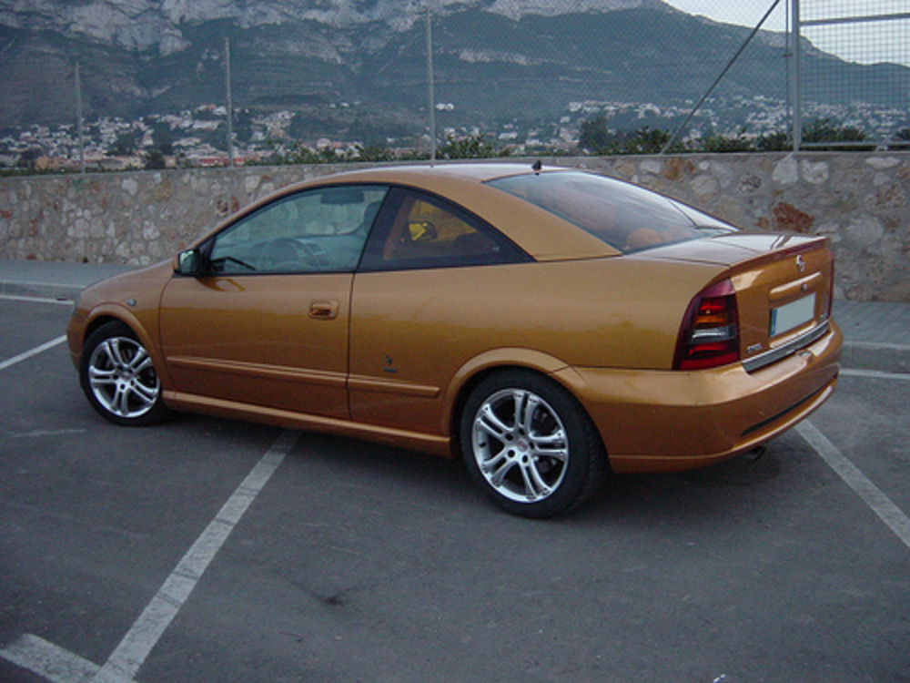 Models by opel astra coupe