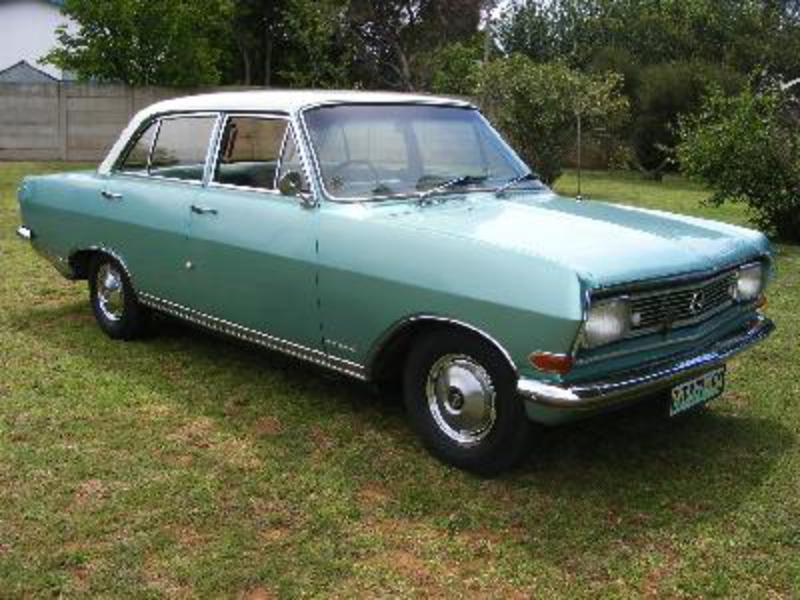Send us a photo of a 1966 Opel Rekord 1900 Caravan.