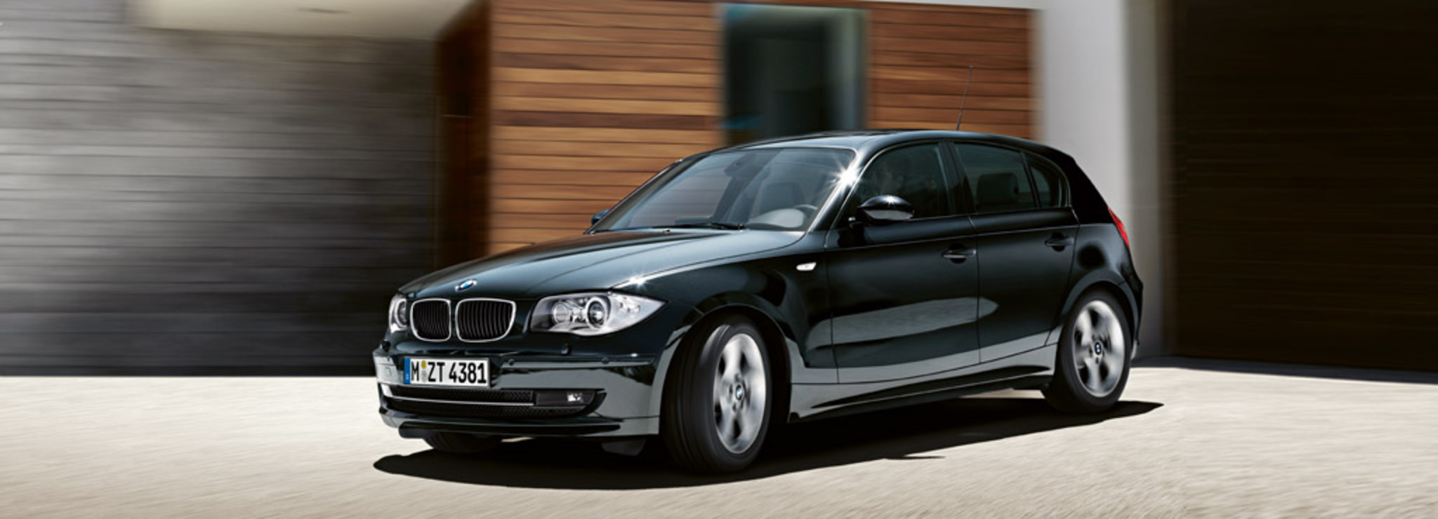 BMW 116d (5-door). 118 g/km CO2. Lightweight construction, energy management