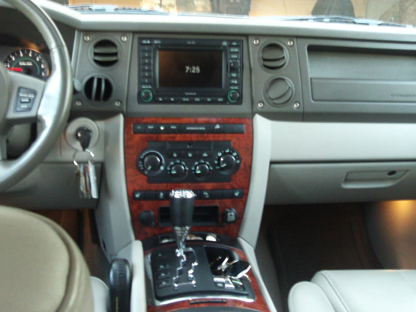 Topworldauto Photos Of Jeep Commander Limited Photo