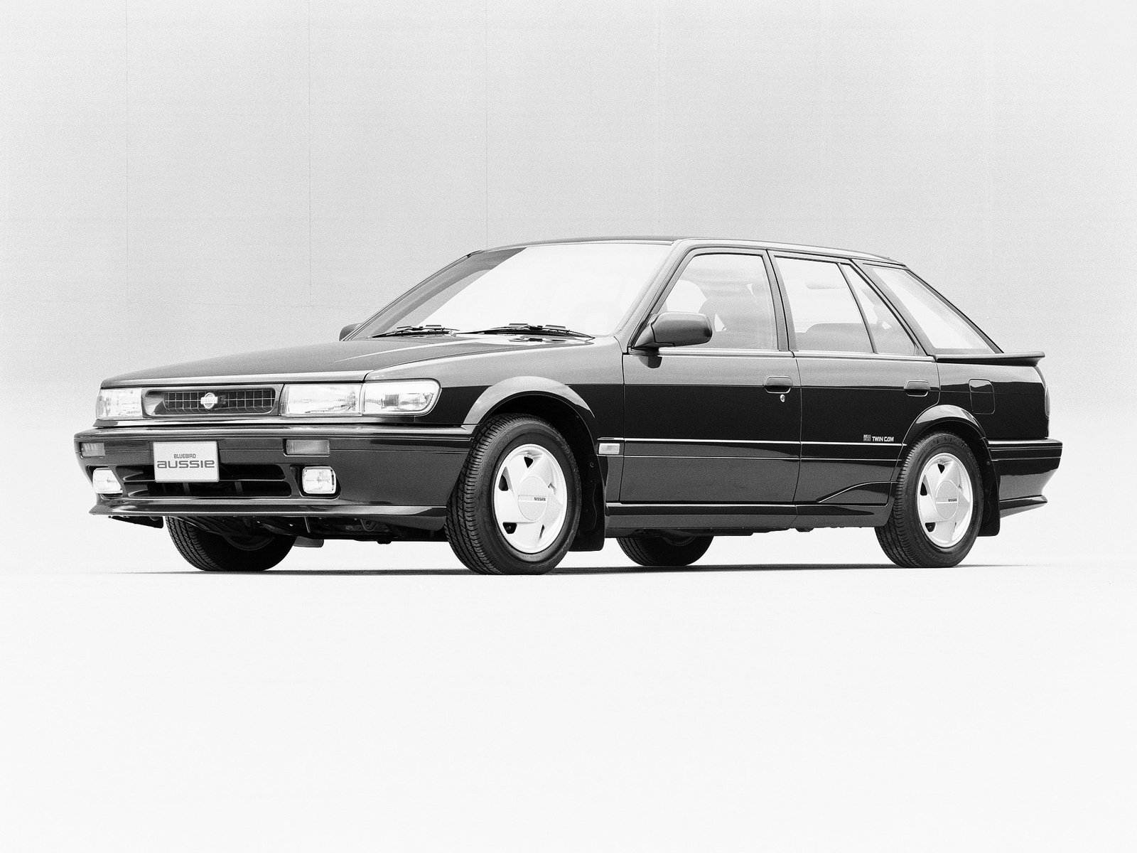 Nissan Bluebird Aussie (HAU12) '1991. Ð¥Ð°Ñ€Ð°ÐºÑ‚ÐµÑ€Ð¸ÑÑ‚Ð¸ÐºÐ¸ Ð¸Ð·Ð¾Ð±Ñ€Ð°Ð¶ÐµÐ½Ð¸Ñ: