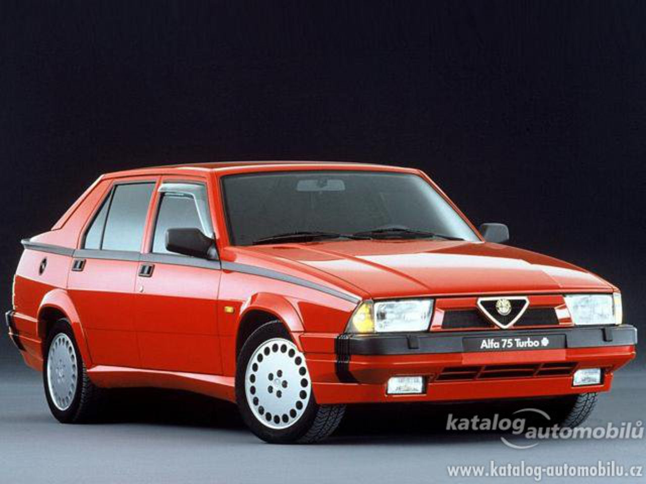 Alfa Romeo 75 Twin Spark 20 photos. < Previous. Link to this page: