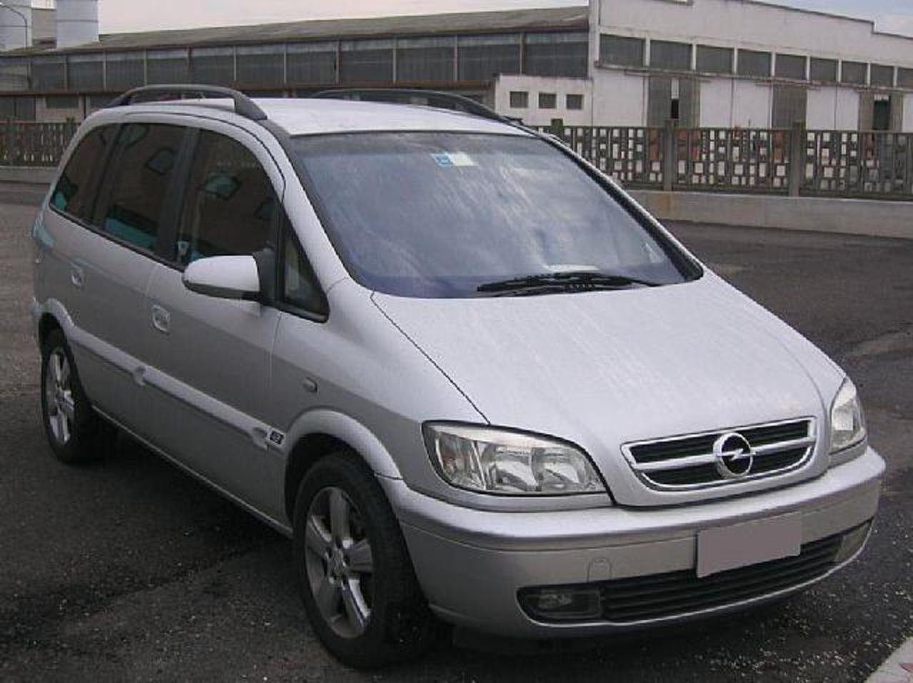 File:Opel zafira a.JPG. No higher resolution available.