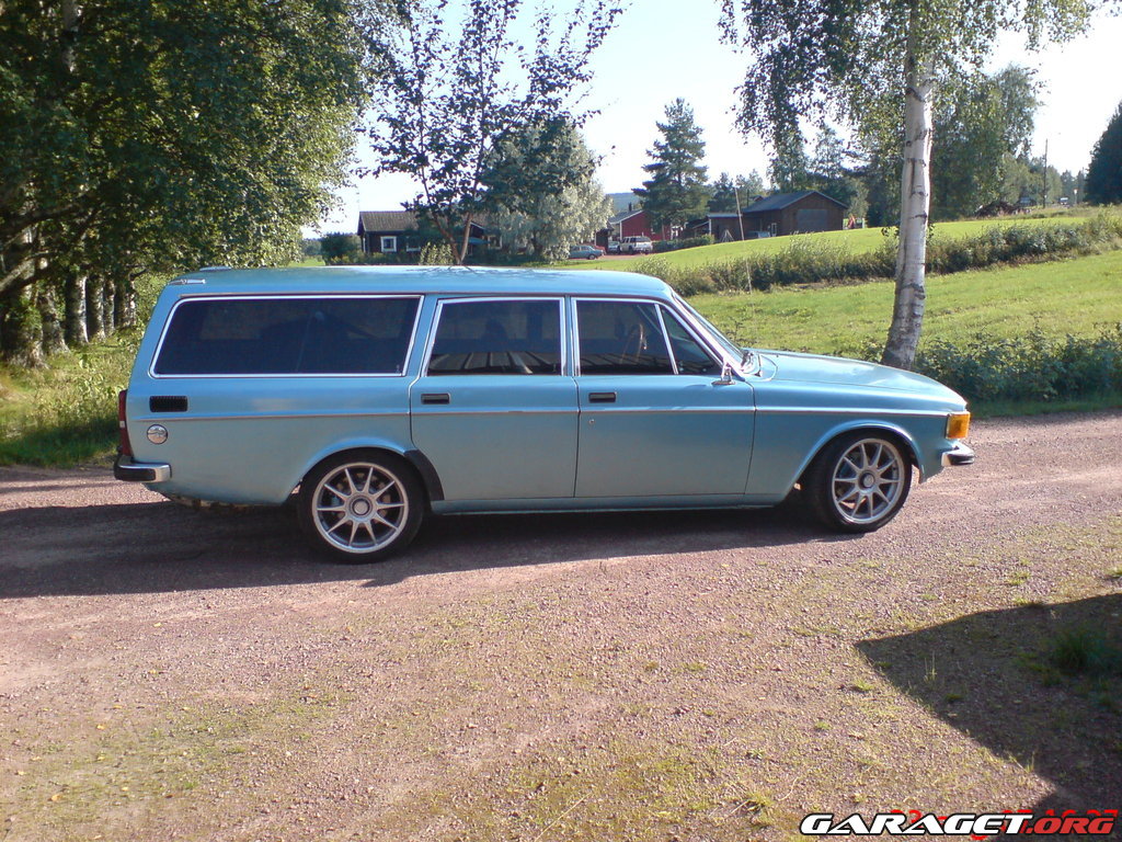 Volvo 145GL