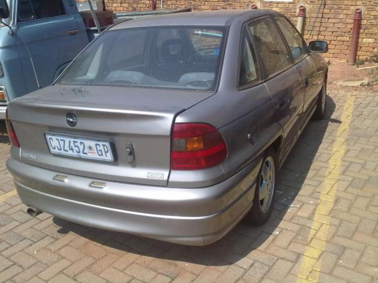 1995 Opel Astra 1.8s Automatic (BARGAIN PRICE) - East