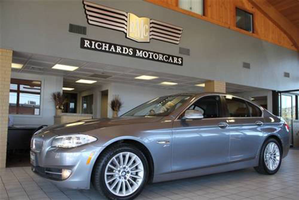 Richards Motorcars is proud to present this 2011 BMW 535 xDrive sedan