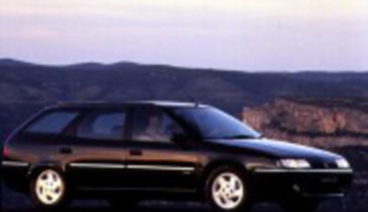 Mazda 323 16i - articles, features, gallery, photos, buy cars - Go Motors