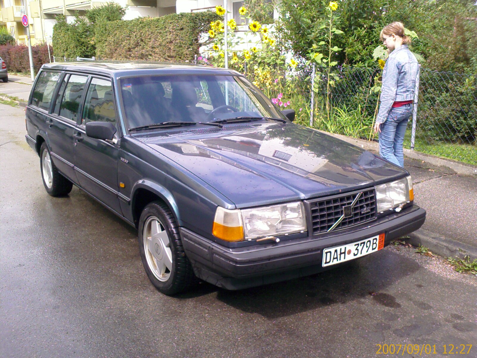 File:Volvo 740 Turbo Estate.jpg