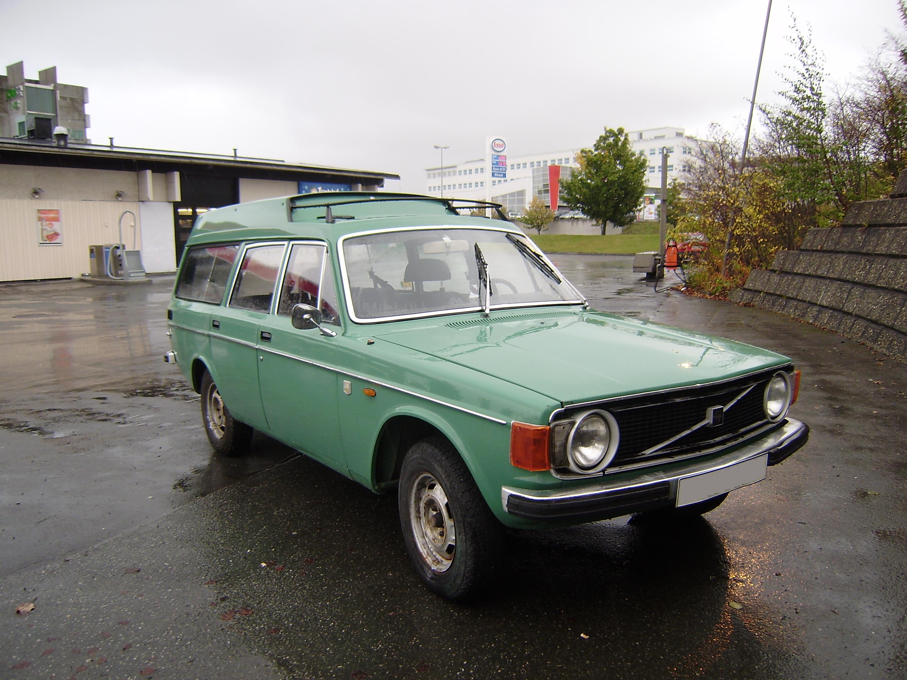 Volvo 145 Express. Posted on October 3, 2008 by parrio