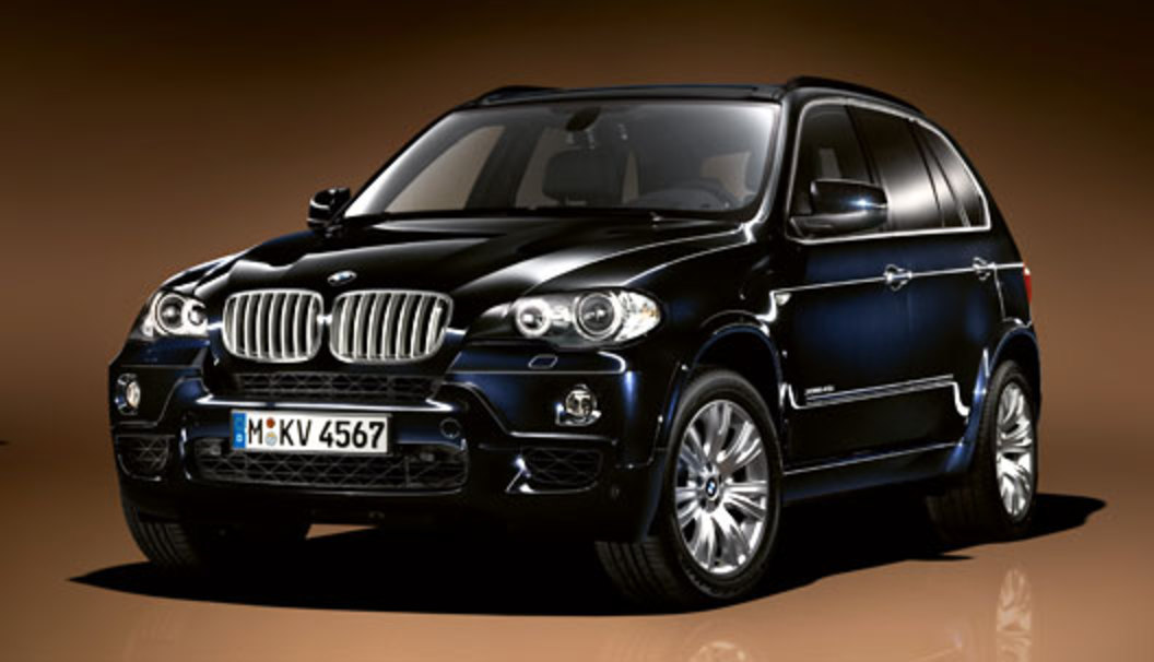 M Sport package for the BMW X5. Exclusive, stylish - and unmistakably