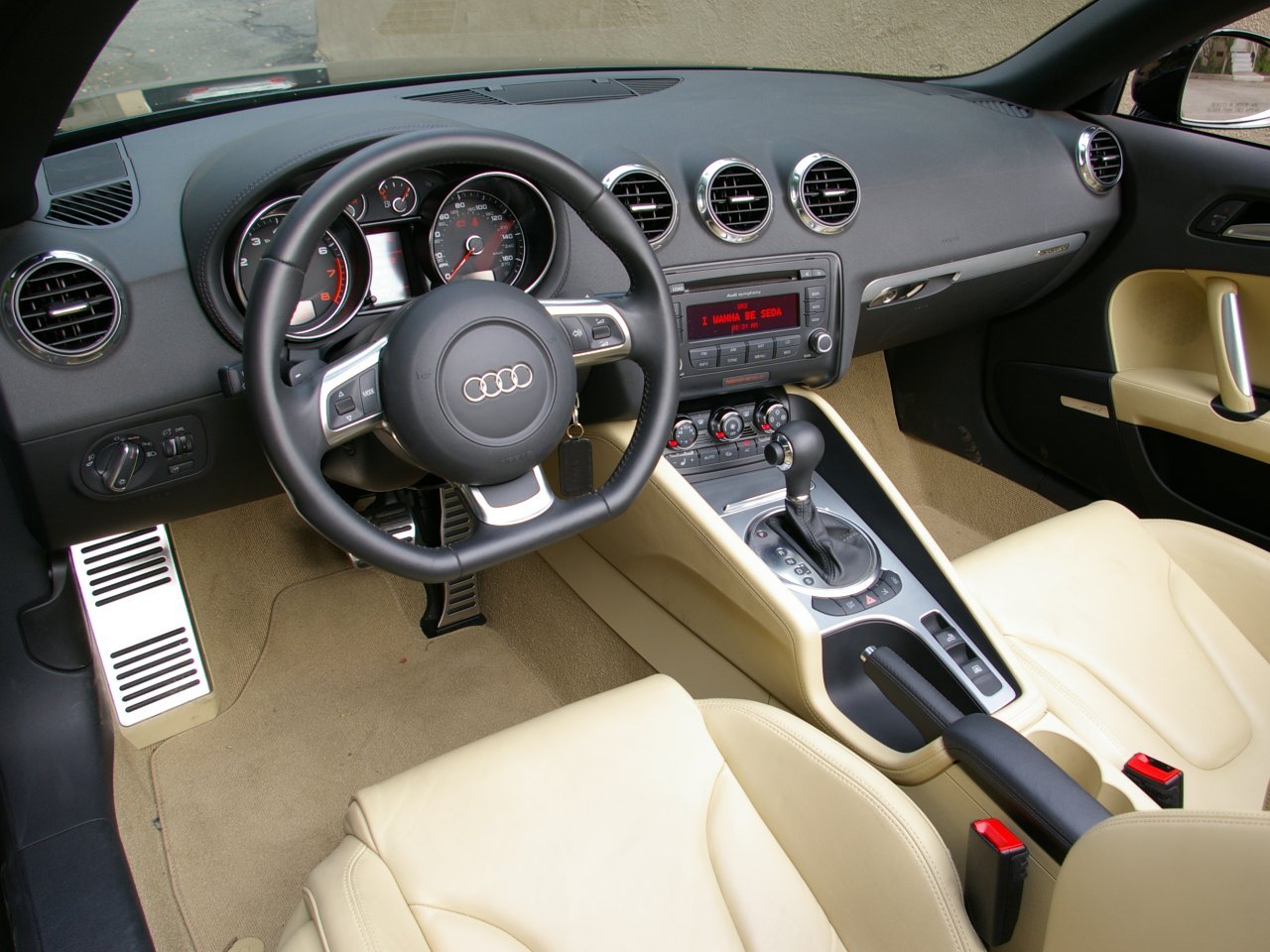 Audi mk2. Ауди ТТ 8j салон. Audi TT 2007 салон. Audi TT 2008 салон. Audi TT 2006 салон.