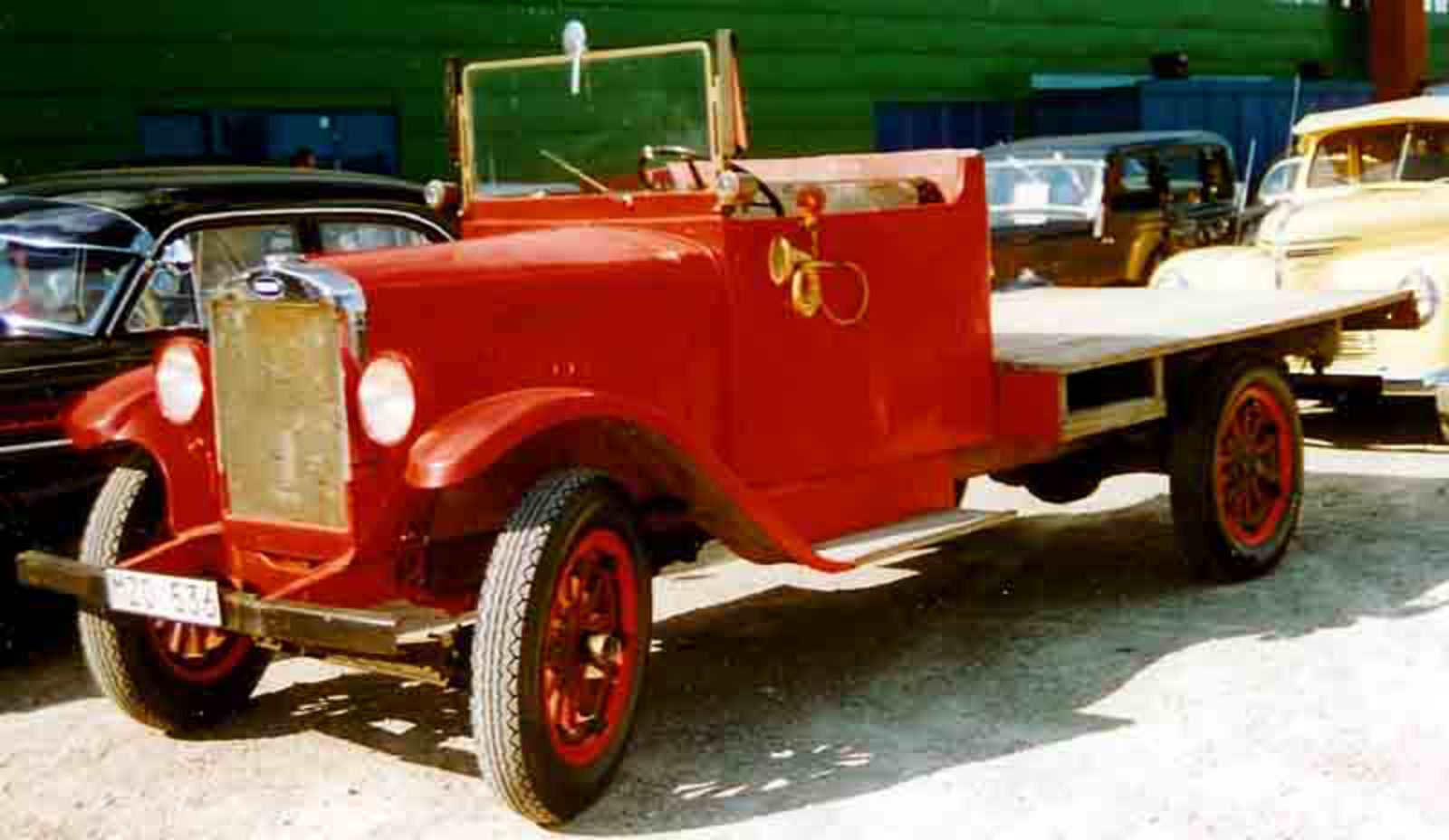 File:Volvo LV60 Truck 1932 2.jpg. No higher resolution available.