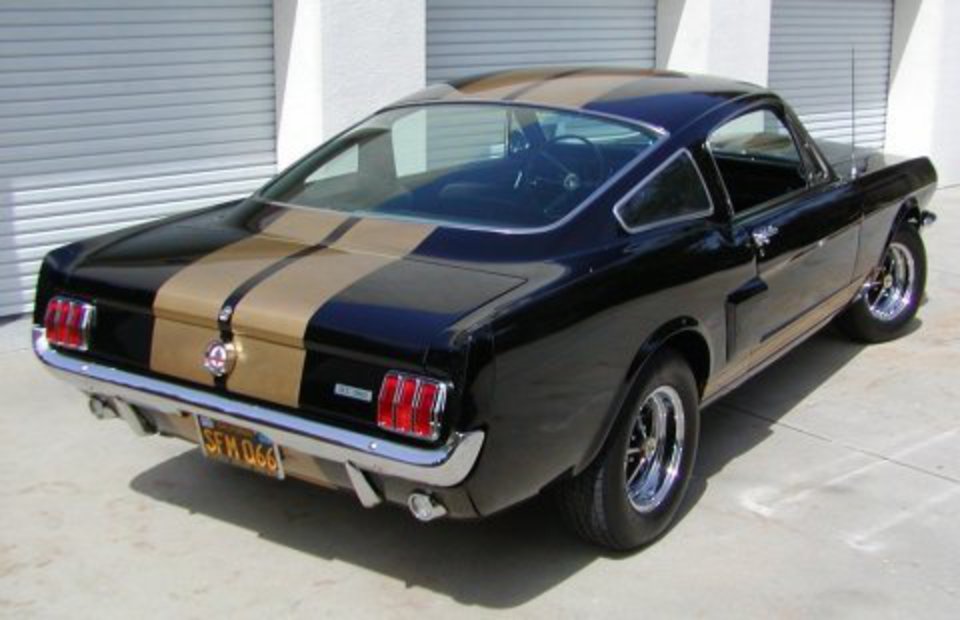 Ford Mustang gt 350 h