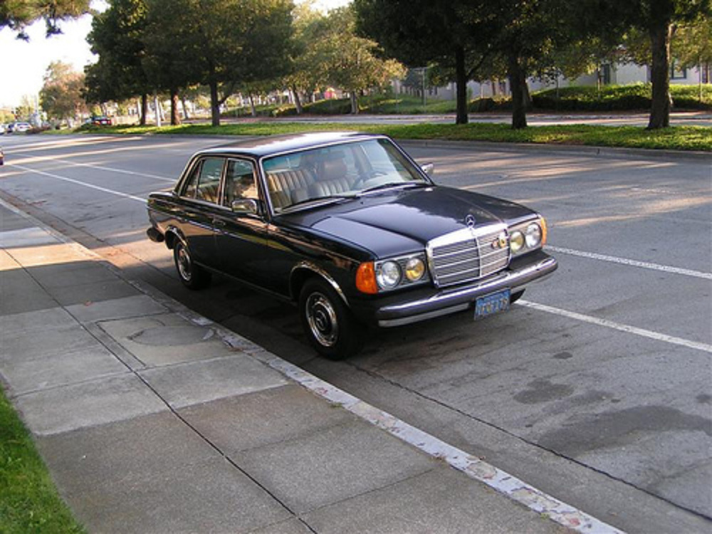 Mercedes Benz 240d РјРѕС‚РѕС†РёРєР»