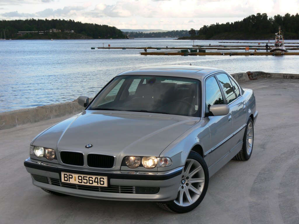 BMW 728 (Image â„–: 02)