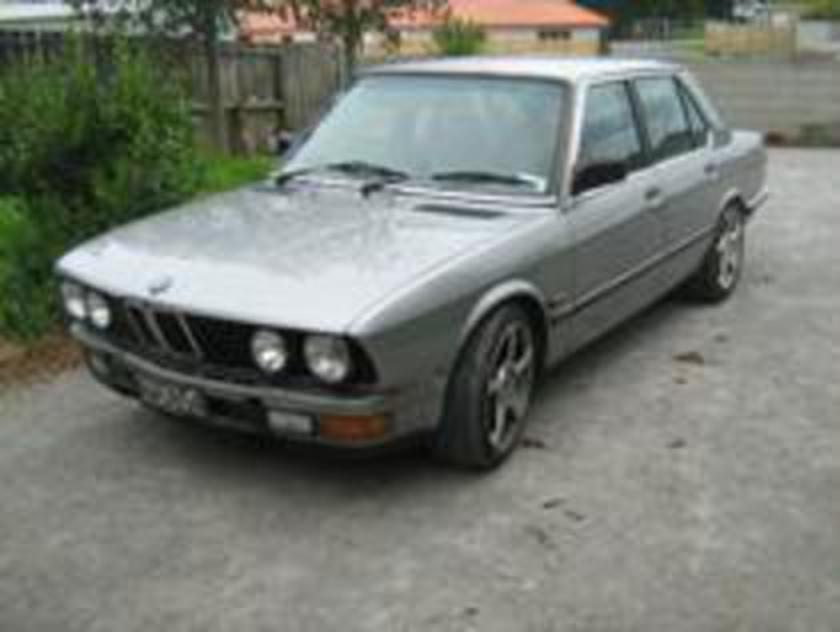 BMW 525ee E28 Model, these are very cool old school model vehicles,