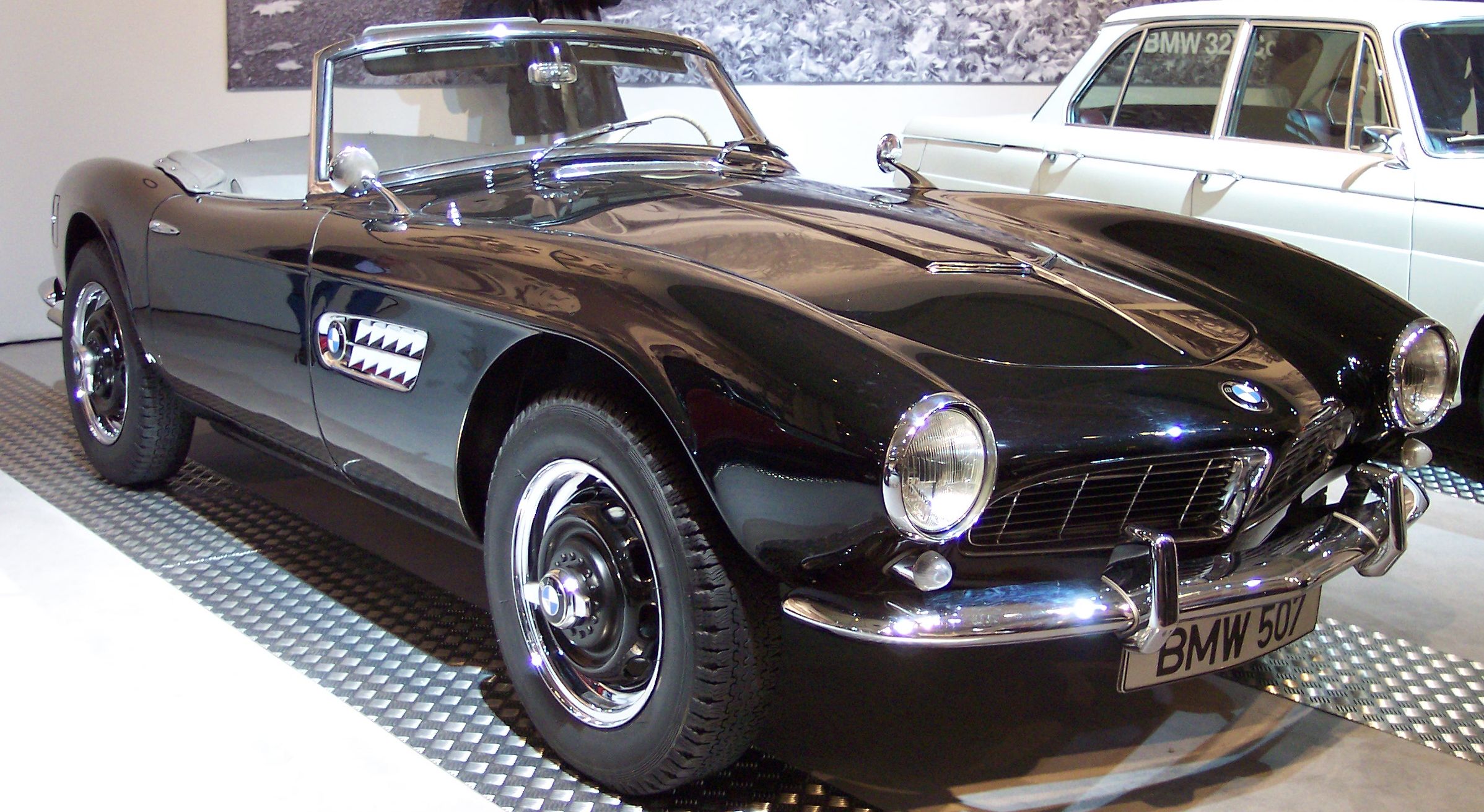 File:BMW 507 1958 black vr TCE.jpg